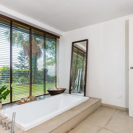 Vivi Homes - Casa Del Mar - With Private Pool And Views Villa